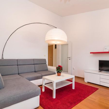 Sea View Apartment Ližnjan Eksteriør bilde