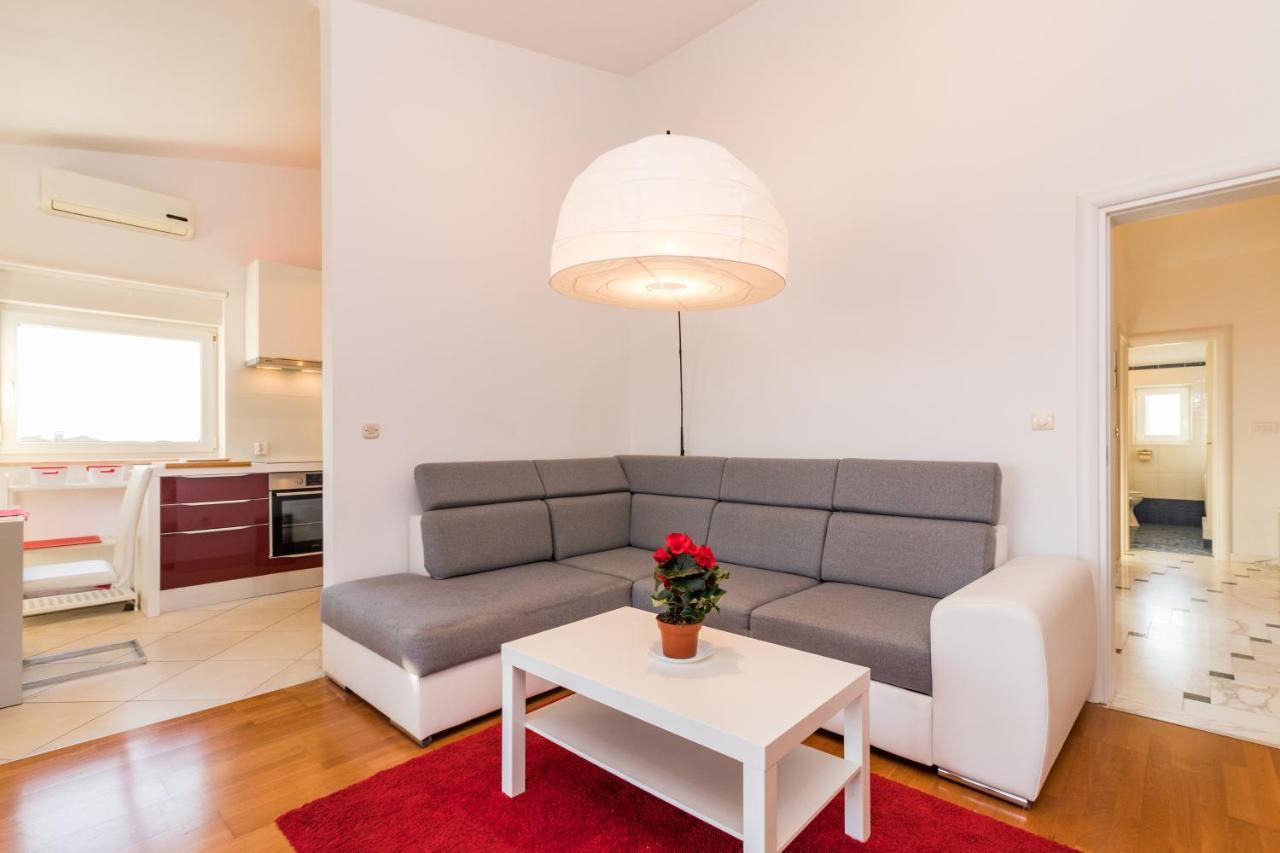 Sea View Apartment Ližnjan Eksteriør bilde