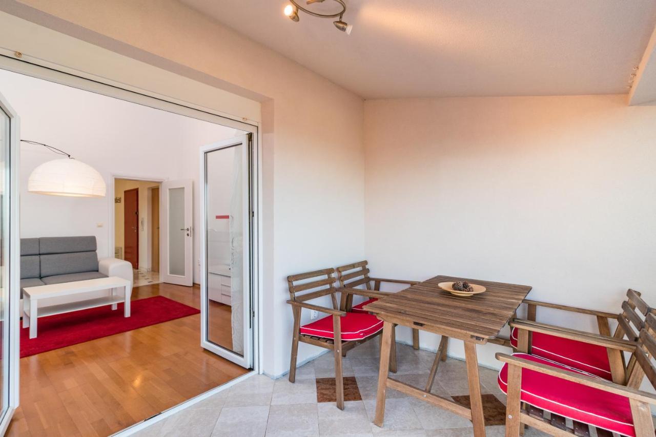 Sea View Apartment Ližnjan Eksteriør bilde